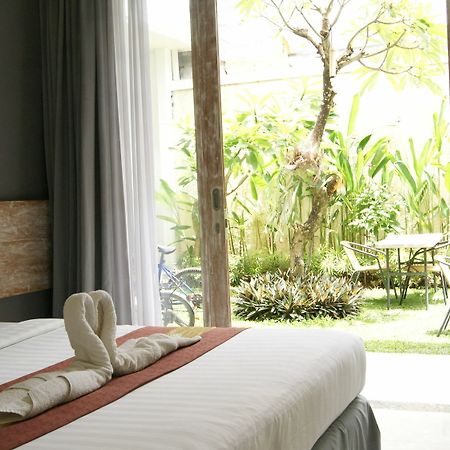 Sugiras Living Hotel Denpasar  Exterior photo