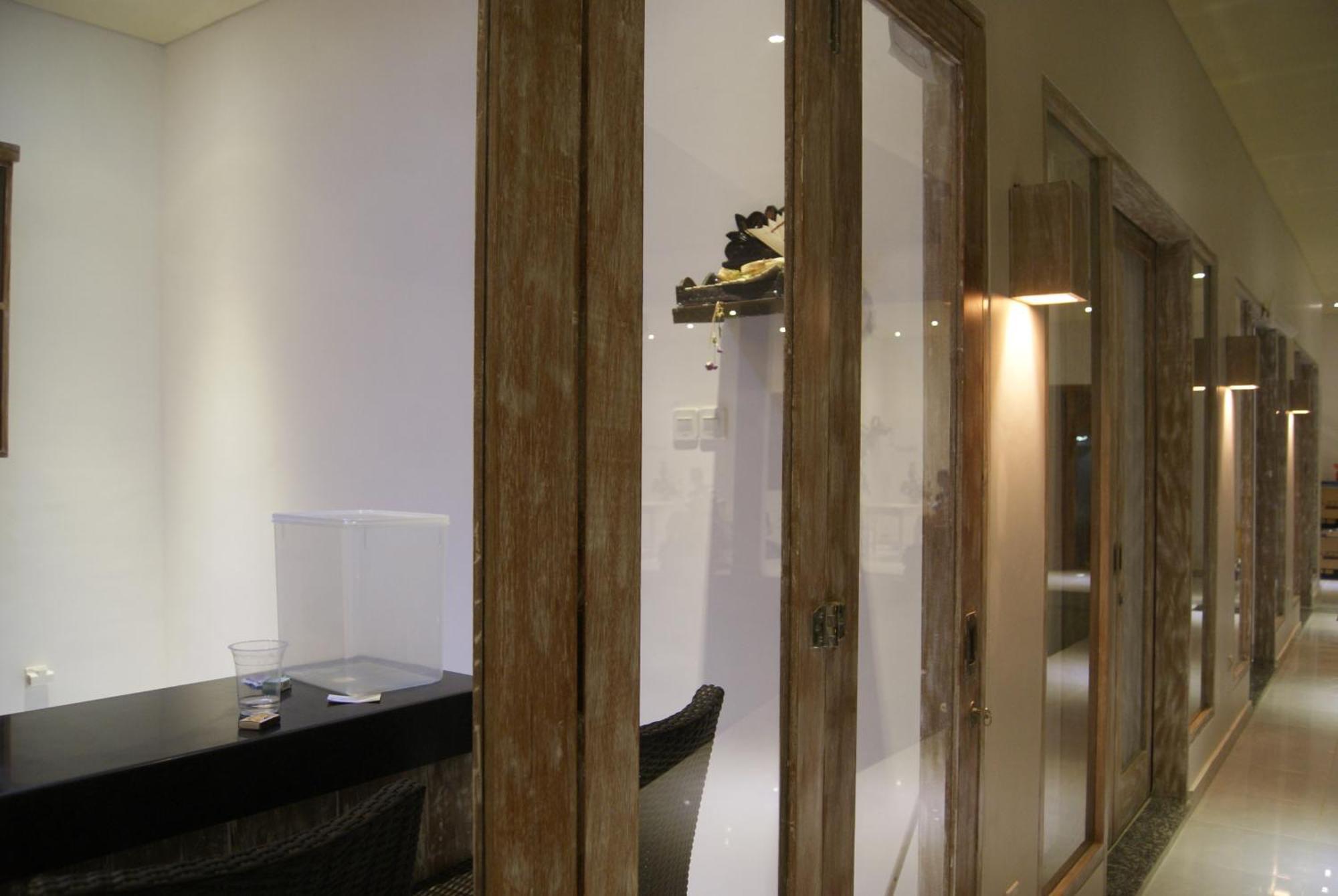 Sugiras Living Hotel Denpasar  Room photo